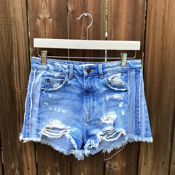 Zara Pants - ZARA High-Waisted Distressed Jean Shorts US 6 EUC